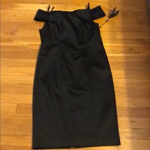 Adrianna Papell Of Shoulder Zip Back Dress Size 10